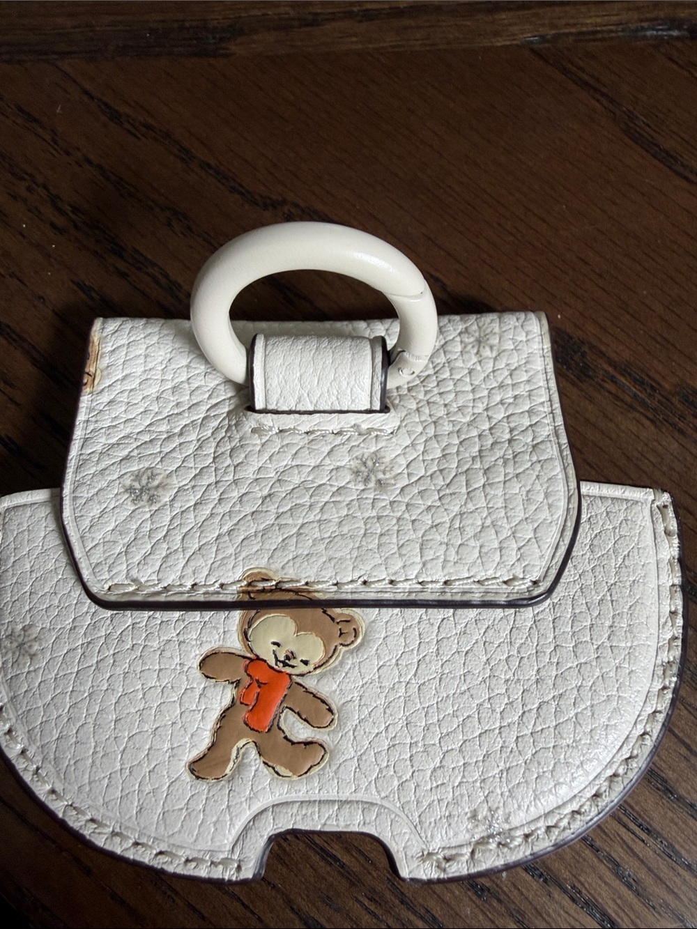 Coach White Leather airpods Pouch with Teddy Detail - Picture 3 of 6